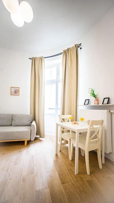 Lovely Apartment In Varsovia Exterior foto
